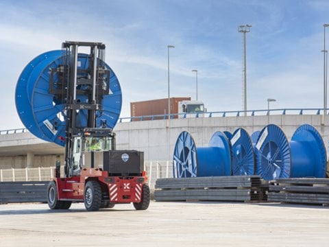 Kalmar offers the widest range of heavy material handling equipment and services for ports, terminals, distribution centres, manufacturing and heavy logistics.