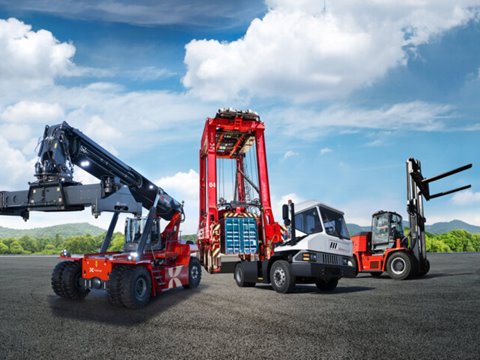 Equipment - We provide state-of-the-art terminal tractors, reachstackers, forklift trucks, empty container handlers, straddle carriers and crane spreaders.